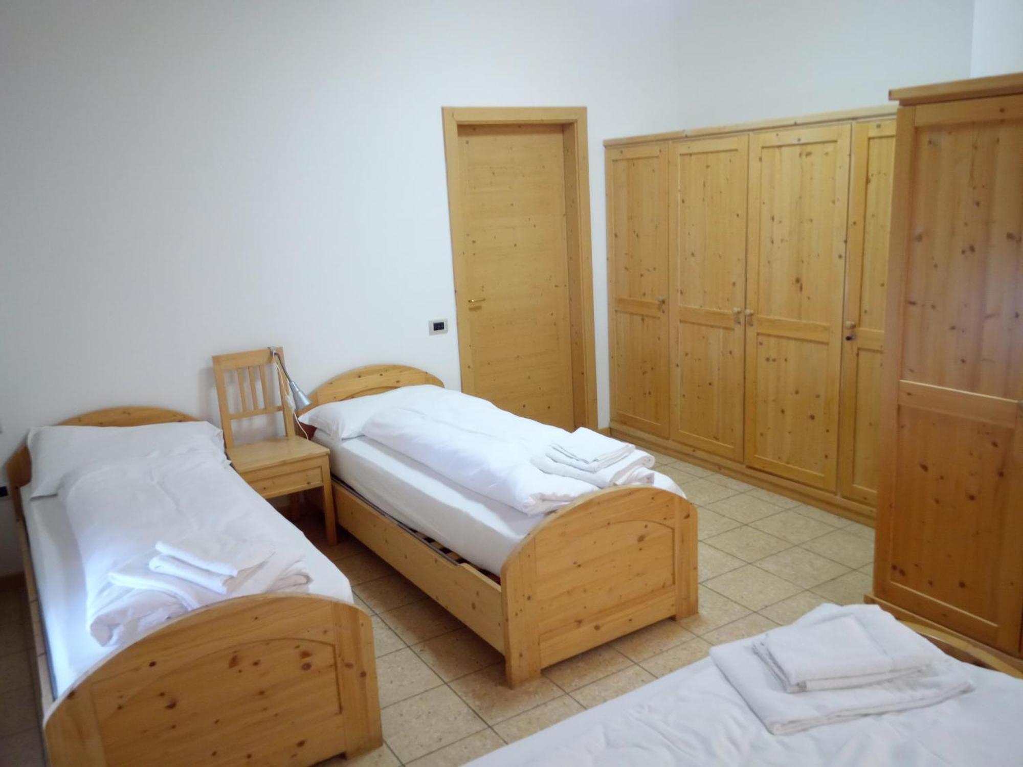 Taxus Hostel Pieve Tesino Kültér fotó